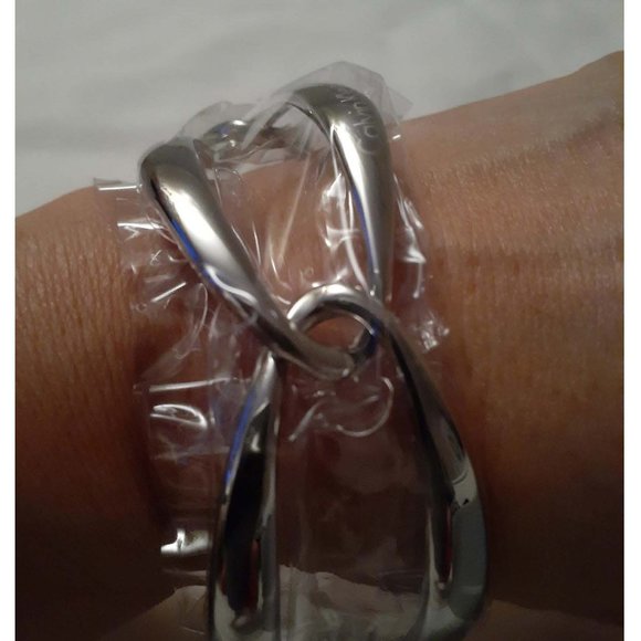 NWT Calvin Klein Silver Bracelet, with gift bag and box, NEW - Picture 4 of 5